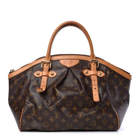 301,043 Louis Vuitton Photos & High.